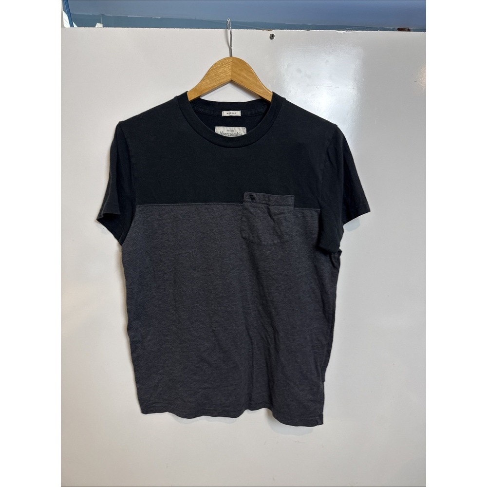 Abercrombie & Fitch Men's Large Gray Pocket T-Shirt Y2K Casual Muscle Tee Fitted